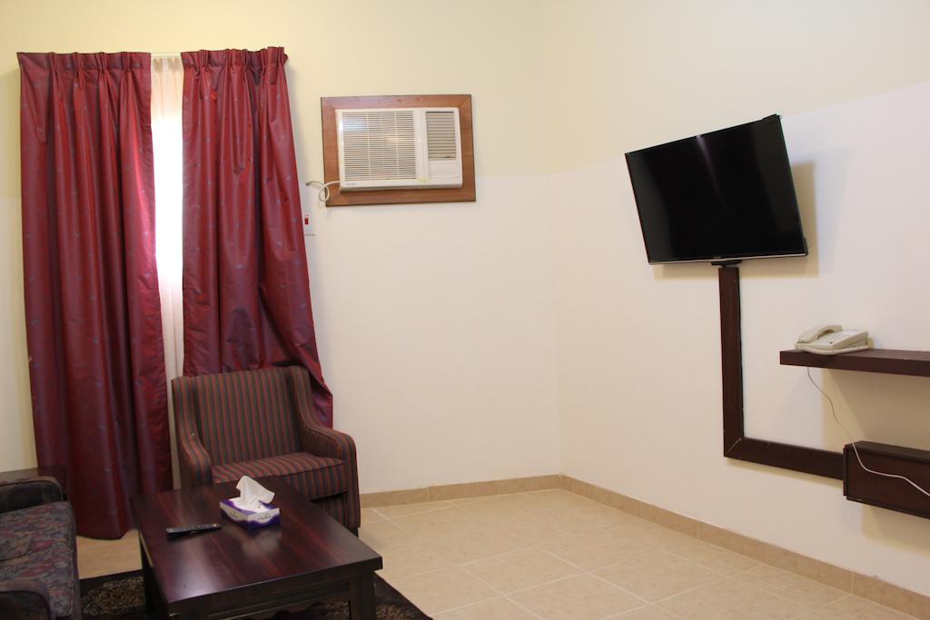 Platinum Express Hotel Suites 3*