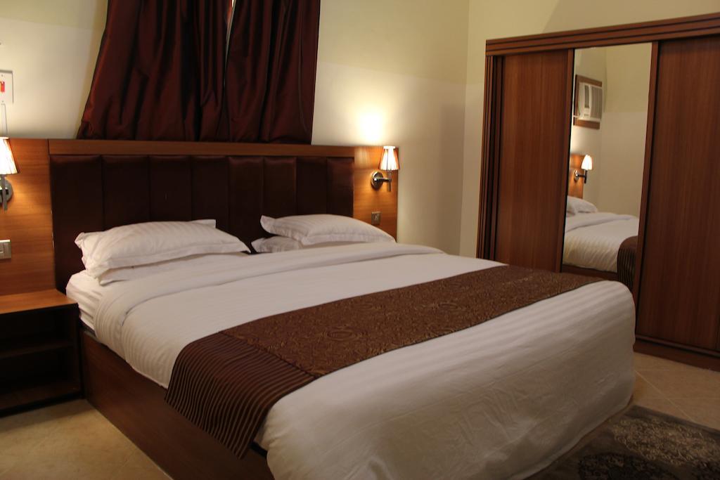 Platinum Express Hotel Suites