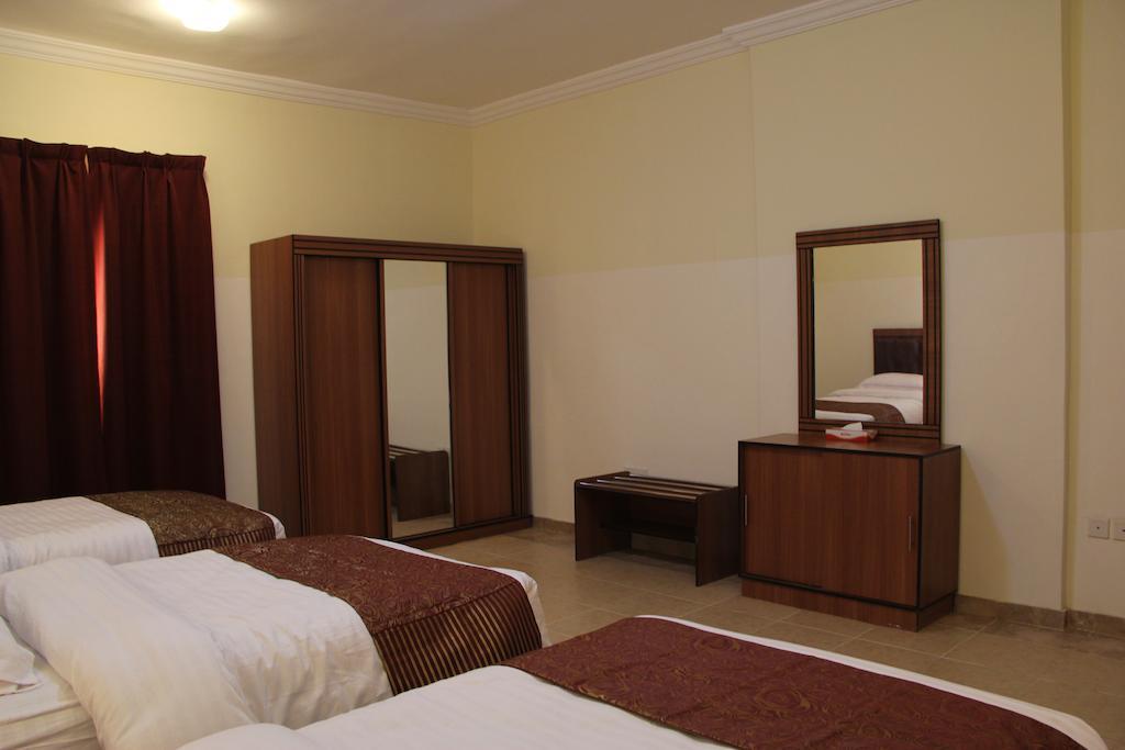 Platinum Express Hotel Suites Aparthotel 3*